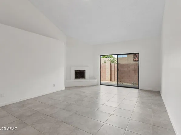2945 E Windsor St, Tucson, AZ 85716