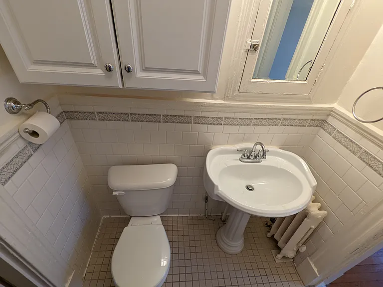 7 N Arthur Ashe Blvd #10 — Photo 17