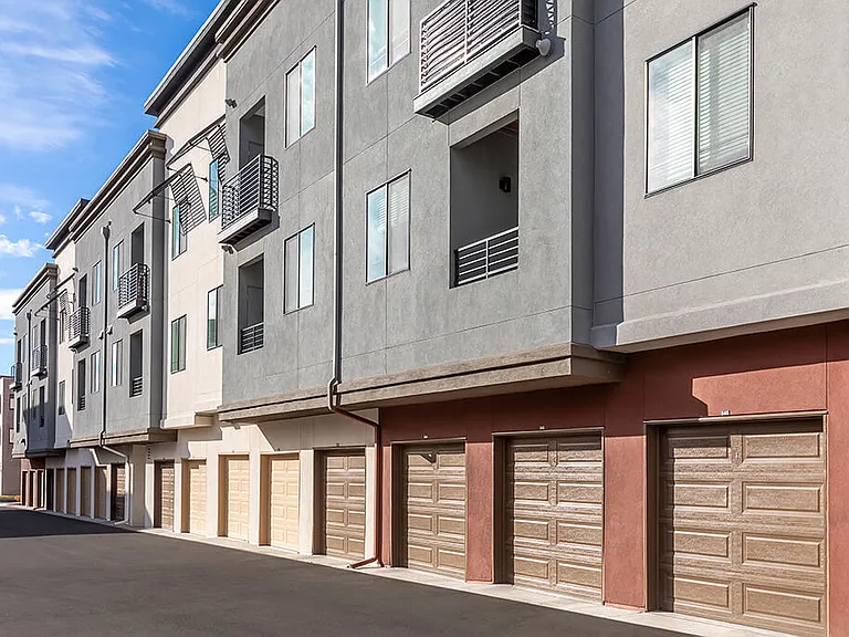 Olivean Apartments — Photo 32