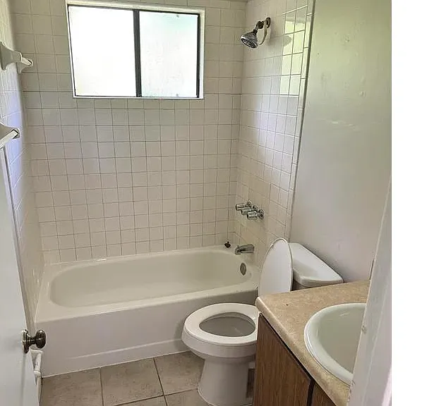5018 Westchase Ct #3 — Photo 8