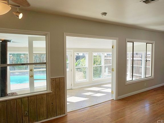 Living Room to Sun Room