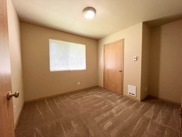 Back bedroom