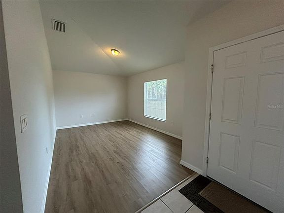 3rd image of 2399 Oracle Ln