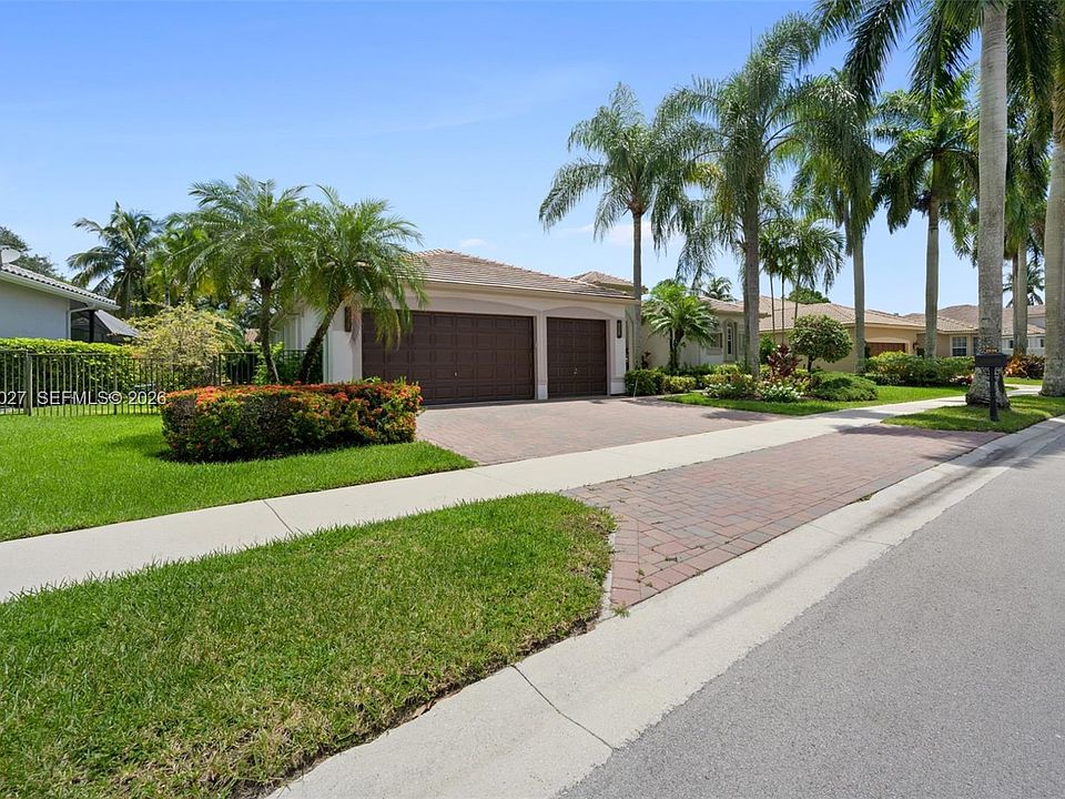 1st image of 2538 Eagle Run Dr