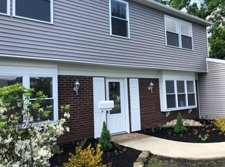 27 Newland Pl, Aberdeen, NJ 07747