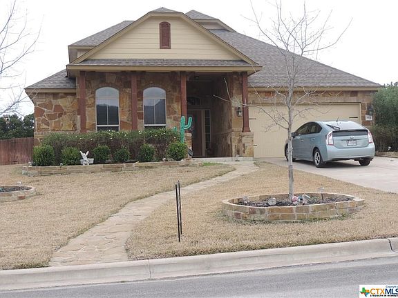 2nd image of 3906 Stone Creek Dr