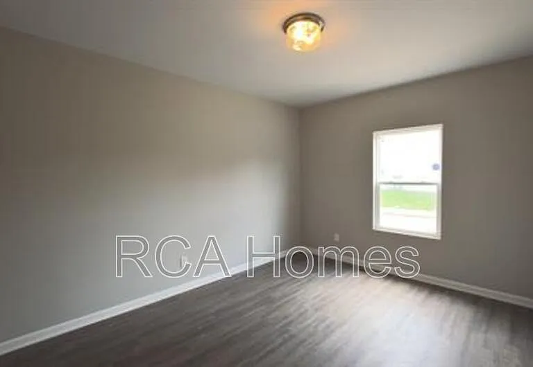 3501 N Illinois St #3 — Photo 5