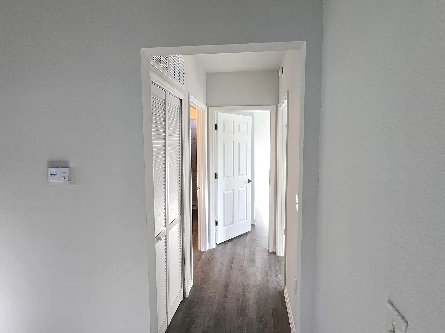3 bed, 1928 sqft, $1,690 — Photo 3
