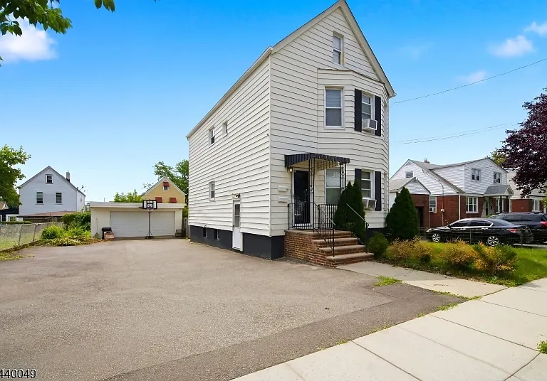 15 Prospect St — Photo 12