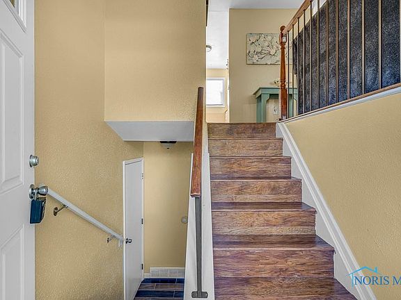 5th image of 2423 Jamestown Dr