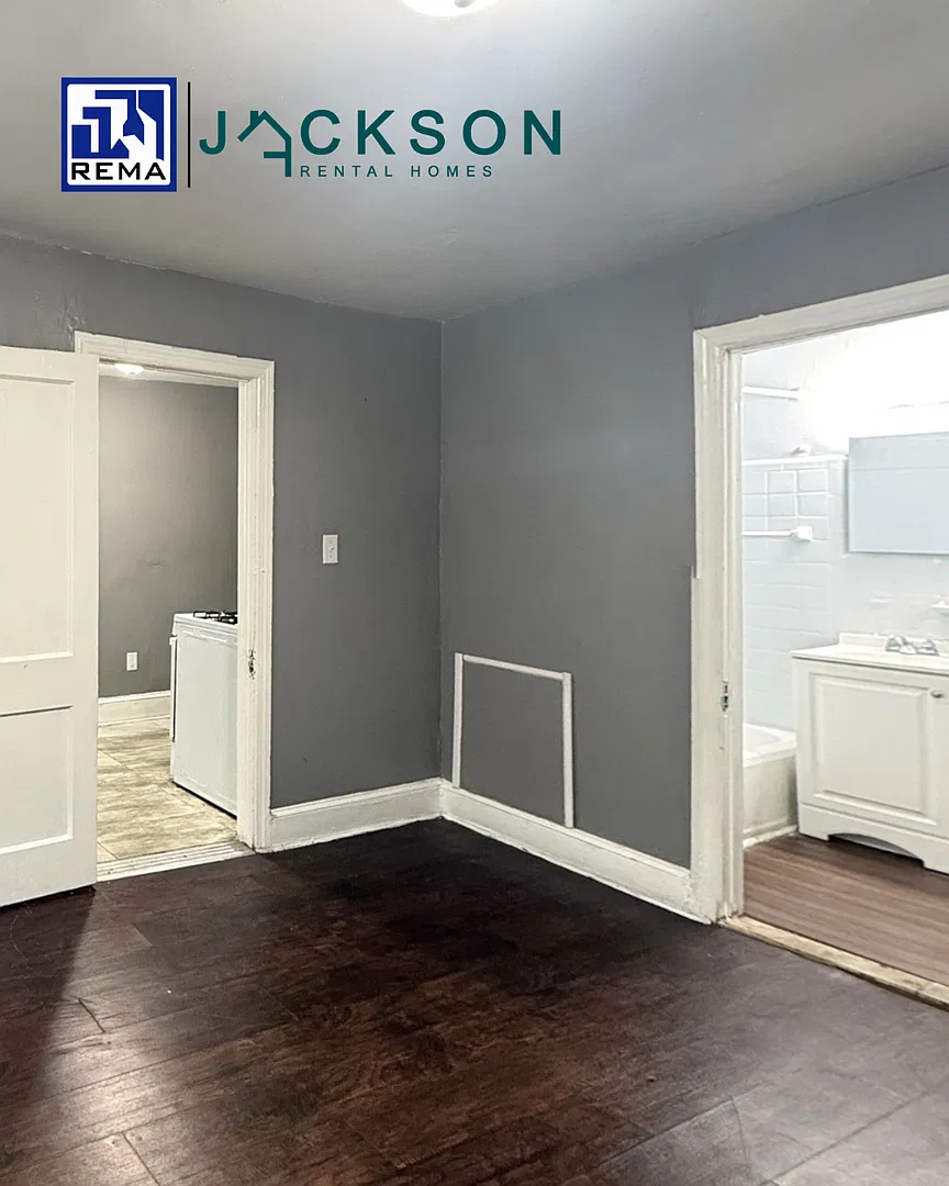 1502 Harrison Street — Photo 2