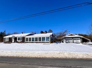 679 Neck Road, China, ME 04358