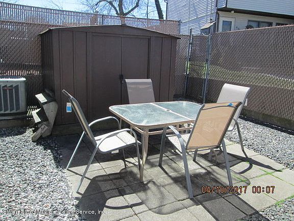 5th image of 87 Lombard Ct