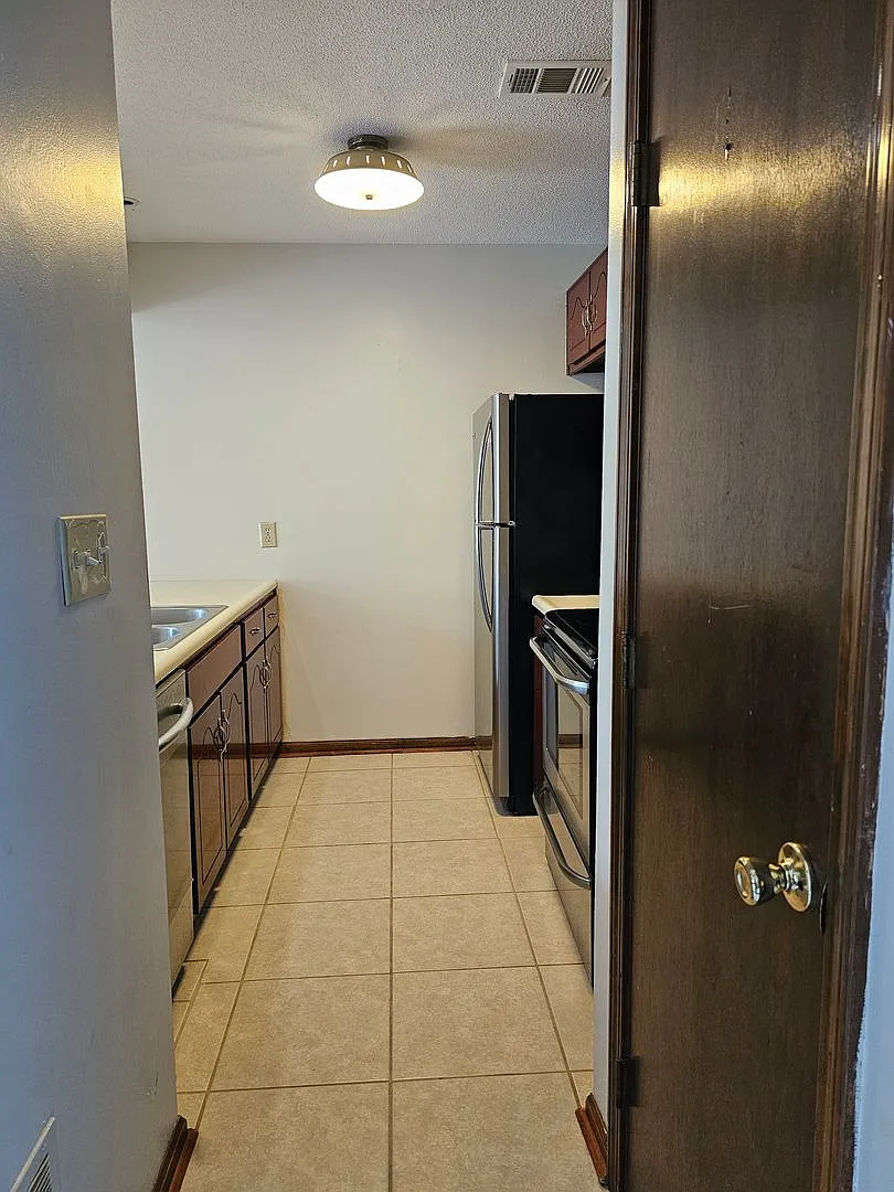 508 Independence Court — Photo 4