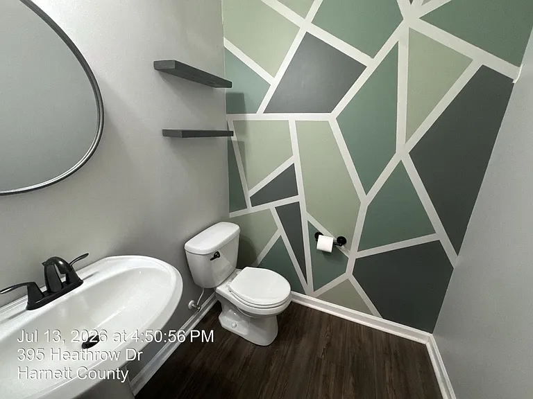 395 Heathrow Dr — Photo 22