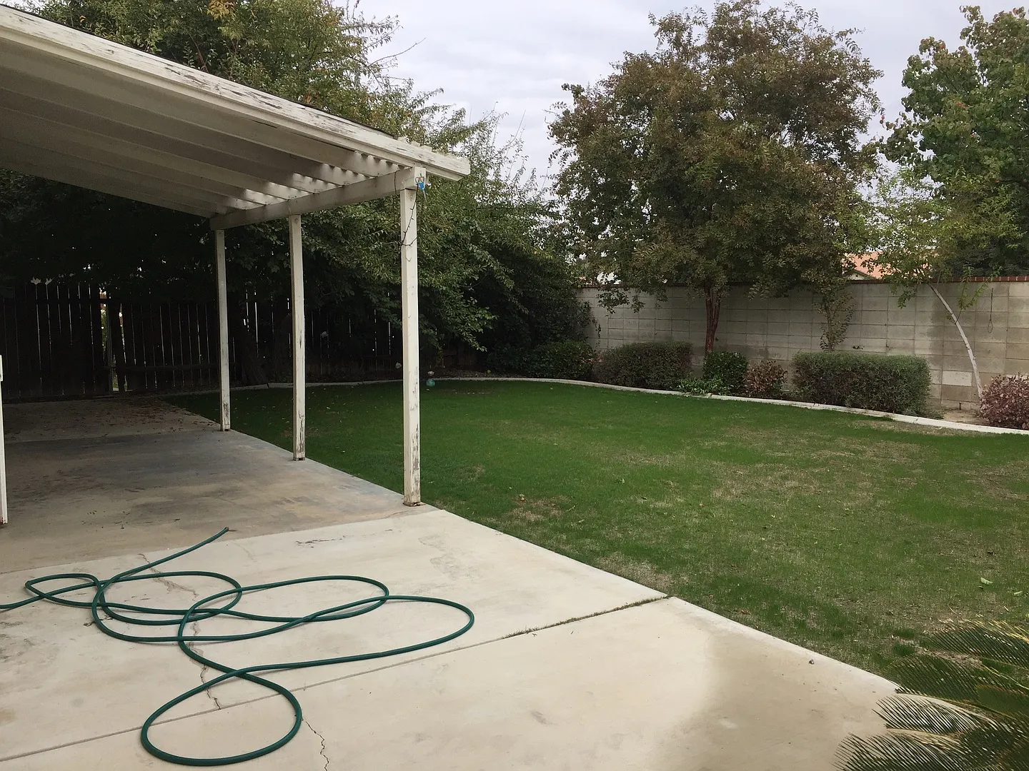 Beautiful Home in Fairway Oaks - Calloway Dr & Marby Grange Area - Northwest Bakersfield — Photo 3