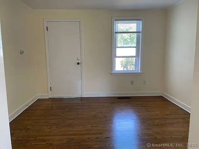 42 Whalley Ave — Photo 2