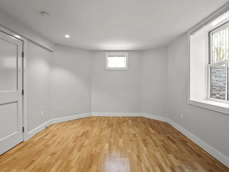 14 Hardwick St #1 — Photo 25