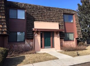 2969 Mesa Rd APT B, Colorado Springs, CO 80904