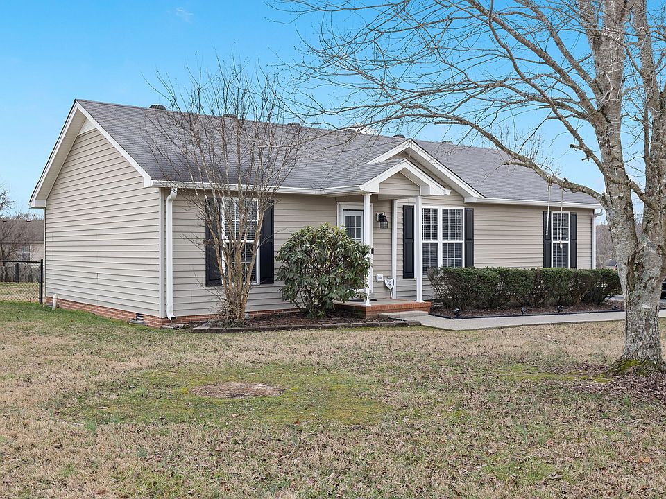 1004 Chickasaw Trl, Greenbrier, TN 37073 Zillow