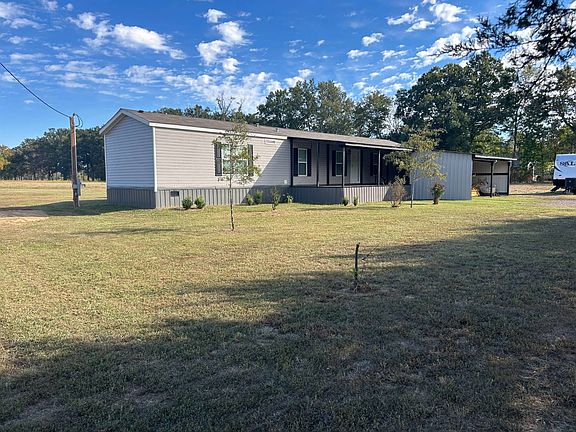 2nd image of 606 Davis Rd