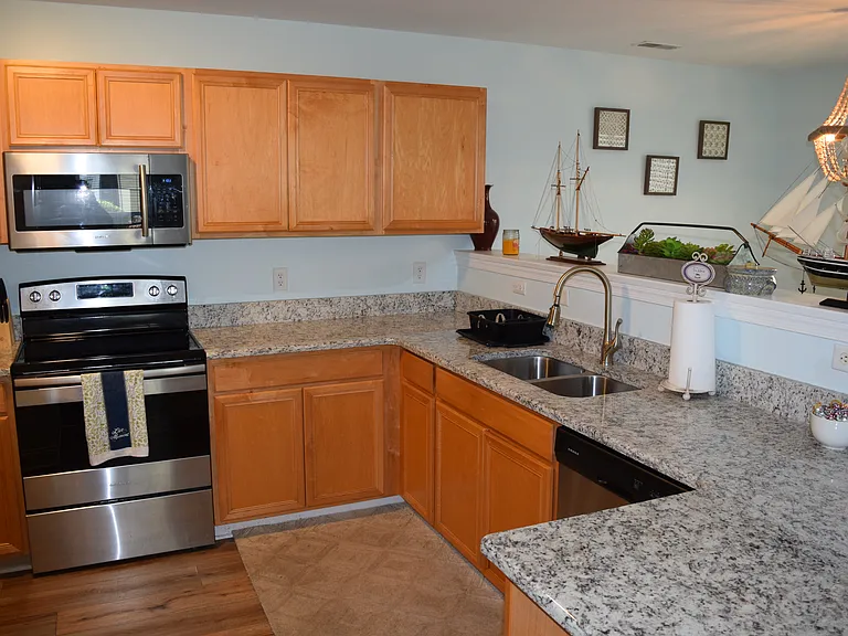 20257 Simonton Ct — Photo 14