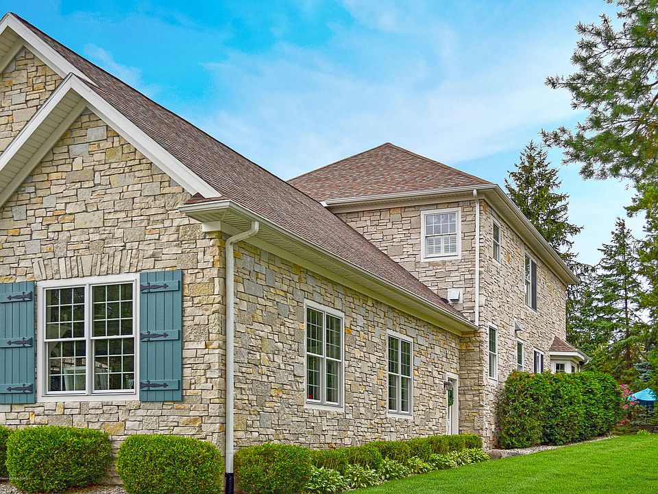 2500 Overglen Ct, East Lansing, MI 48823 Zillow