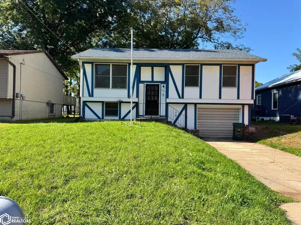 711 33rd St, Fort Madison, IA 52627