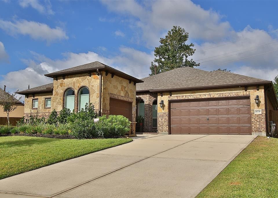 1st image of 10730 Sir Alex Dr