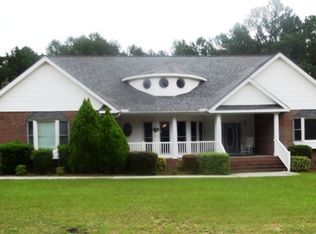 12581 Hunters Ridge Dr, Laurinburg, NC 28352