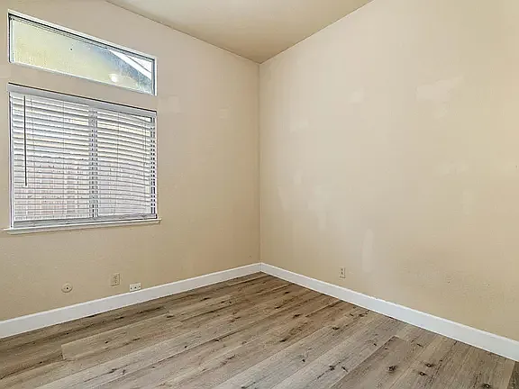 8862 Laguna Star Dr — Photo 13