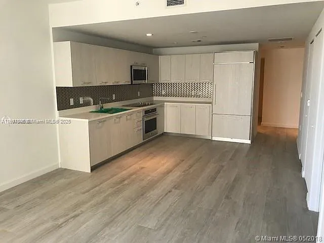 55 SW 9th St #2510 — Photo 3