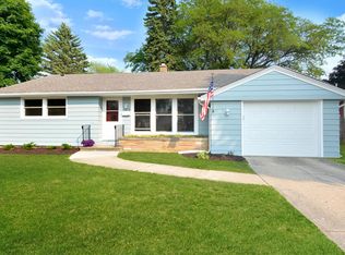2619 Johnson Rd, Kenosha, WI 53143