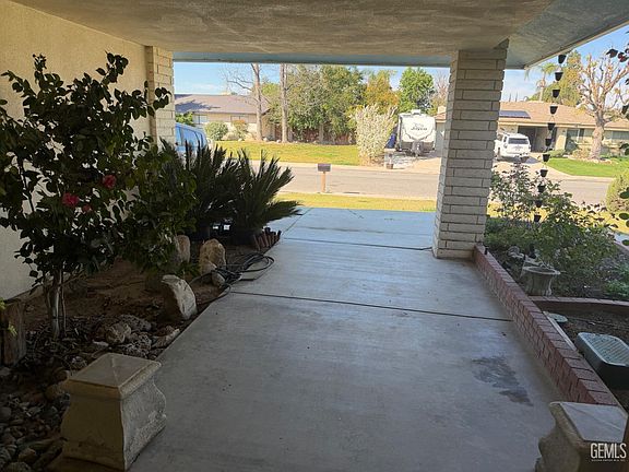 3rd image of 2616 Cheshire Dr