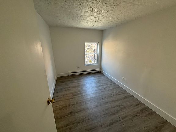 4th image of 1600 Pine St #3A