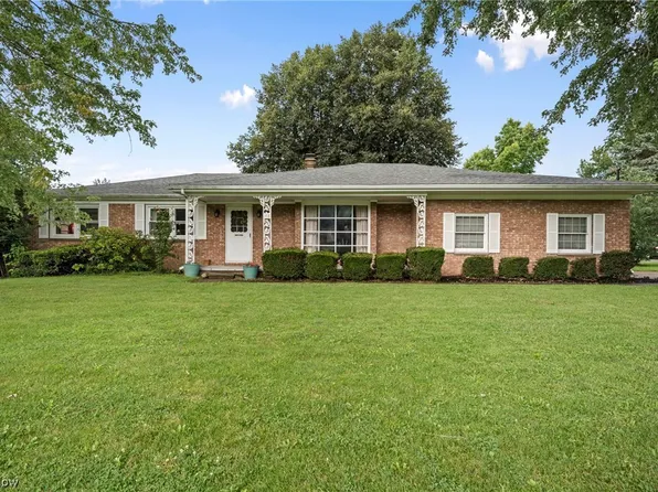 1418 Sherman St, Geneva, OH 44041