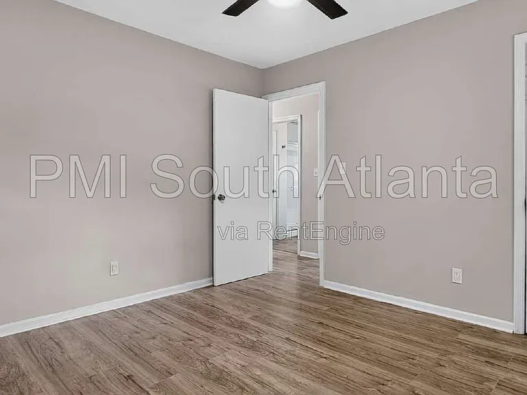 206 Evenview Cir — Photo 13