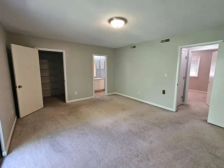 800 Reads Lake Rd #317 — Photo 13