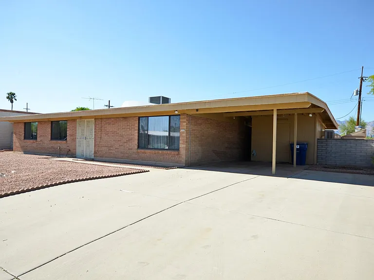 Carport parking and plenty of extra parking!