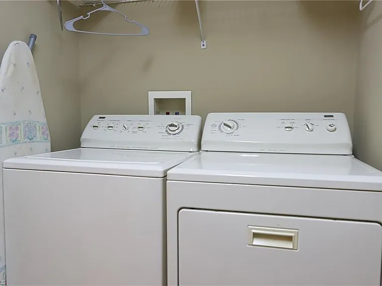 5815 Persimmon Way — Photo 19