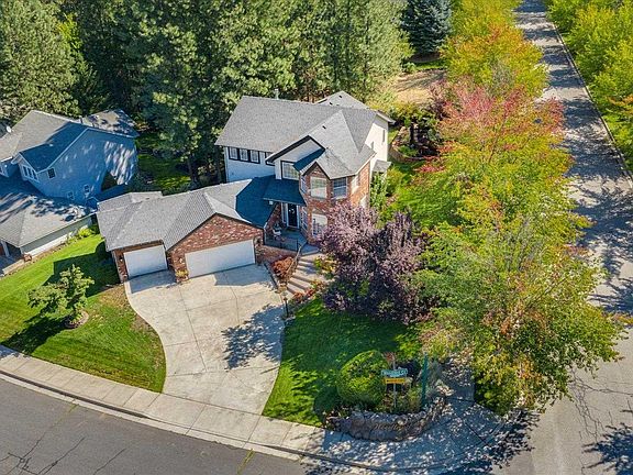 2nd image of 6517 S Woodland Ct