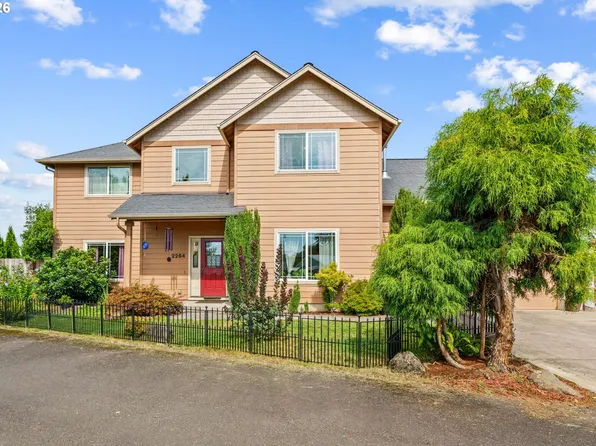 2264 Blue Heron Ln, Eugene, OR 97402