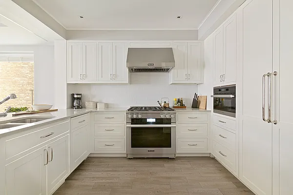Rented by Compass | media 6