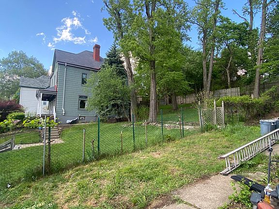 side yard