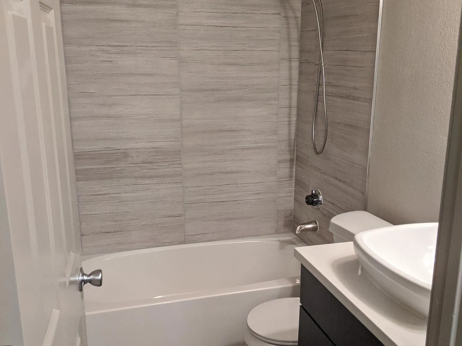 2 bed, 931 sqft, $1,750 — Photo 4