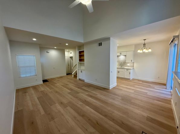 13611 Tiverton Rd