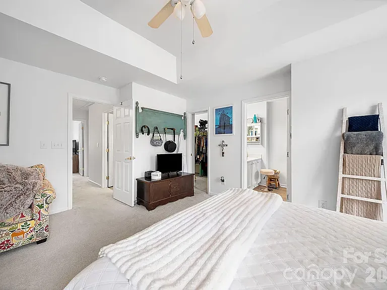 17610 Delmas Dr — Photo 14