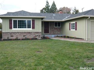 321 W Robinhood Dr, Stockton, CA