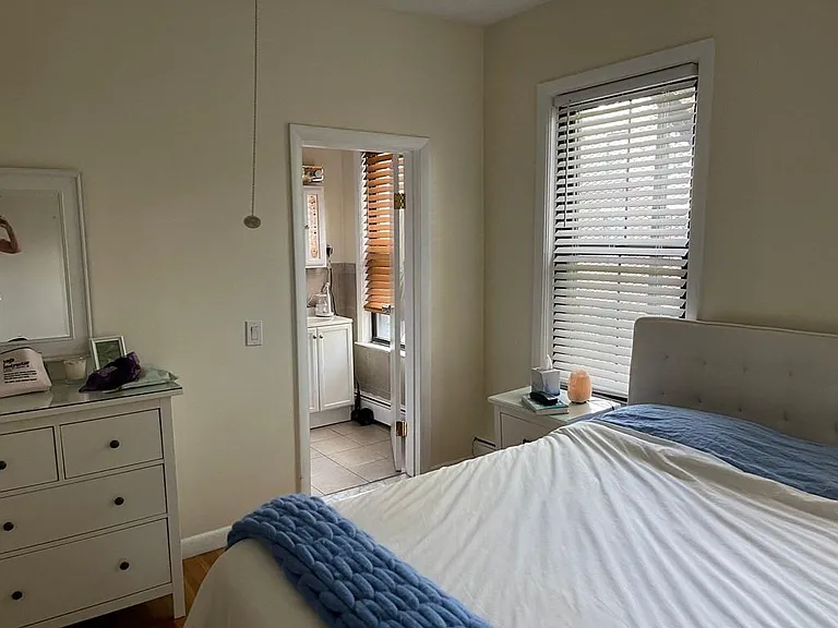 11 Hanson St #2 — Photo 7