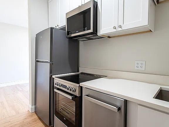 5th image of 18 Fitzhenry Sq #4